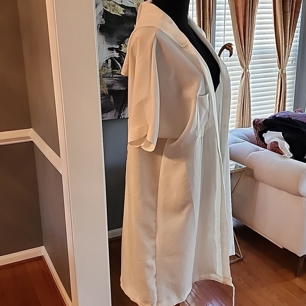 White jacket - Picture 3 of 6